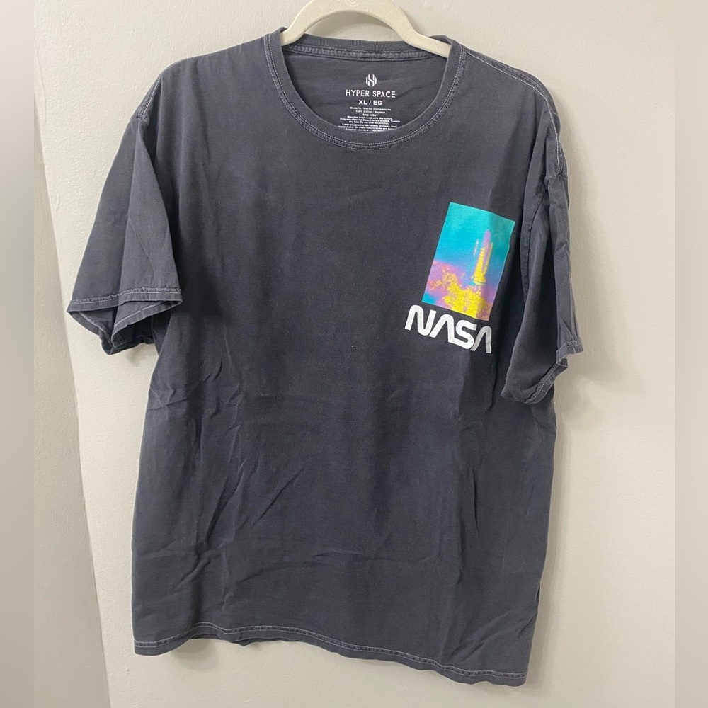 NASA t shirt, men’s size XL, 90’s style bright colors